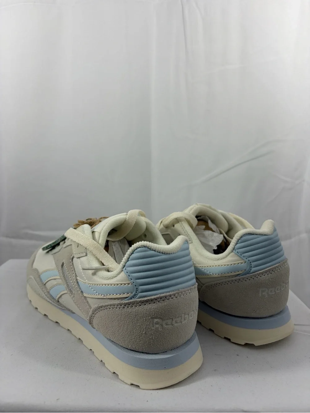 NWT Reebok Ortholite Women’s Size 8 Neutral/Light Blue Sneakers